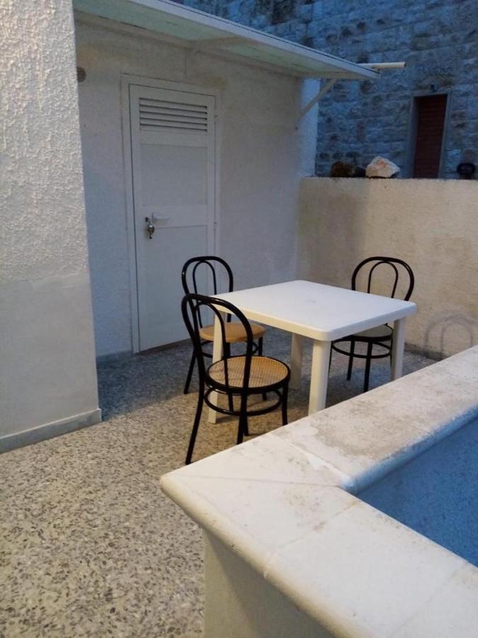 Dimora Storica Fronte Mare Con Terrazzo Privato Villa Torre Canne Exterior photo