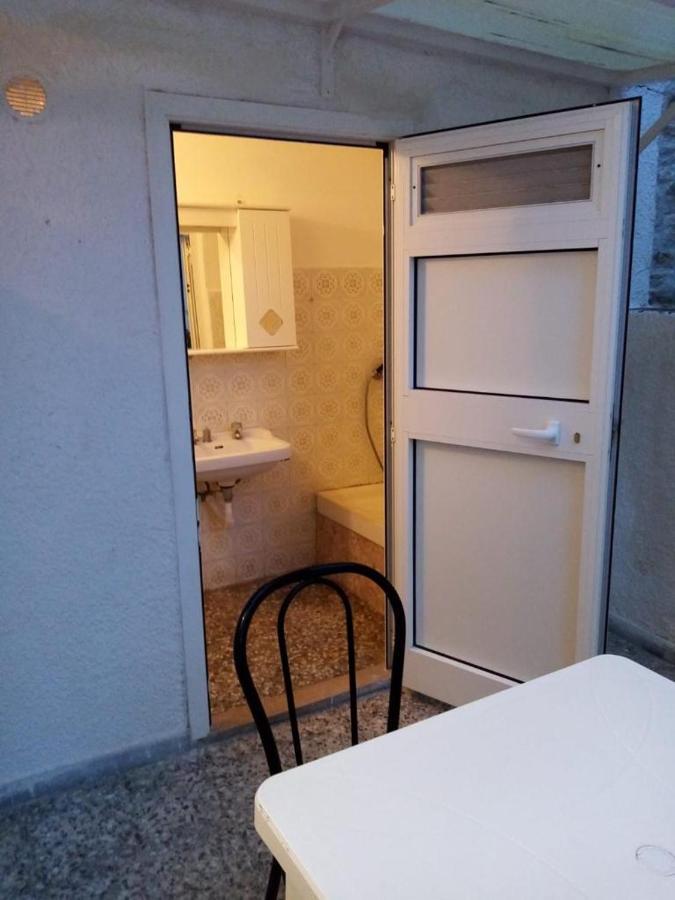 Dimora Storica Fronte Mare Con Terrazzo Privato Villa Torre Canne Exterior photo